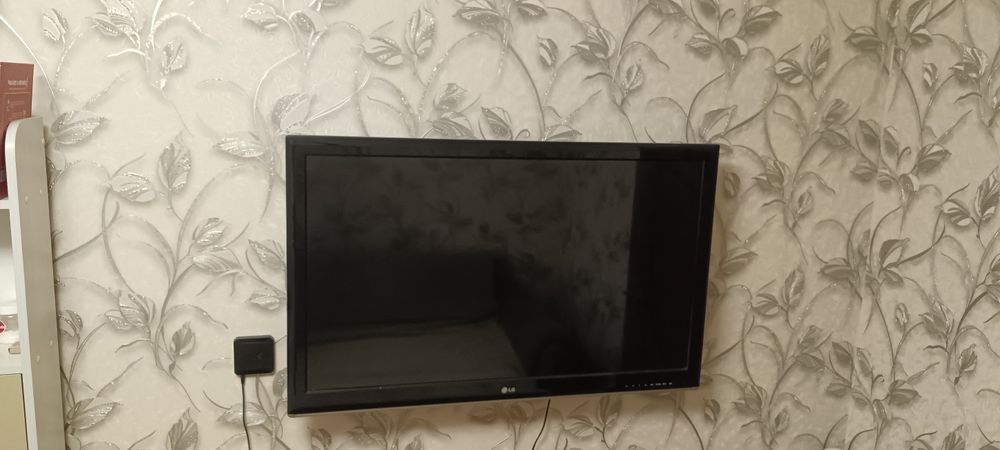 Продам телевизор LG