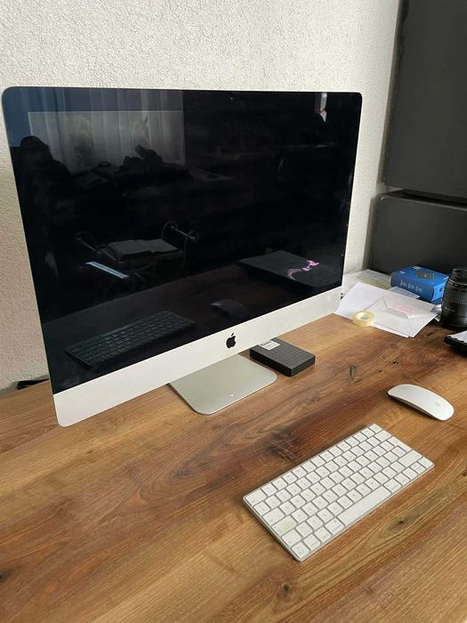 iMac 27" Retina 5K 2019 – i5 3.7 GHz / 24 GB RAM / Radeon Pro 580X 8 GB / 2 TB Fusion Drive