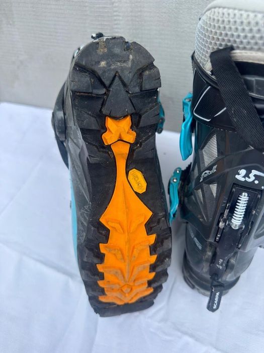 Clapari dama ski schi tura skimo Scarpa Gea RS Carve marime EUR:40 Mondo:25.5 last:101