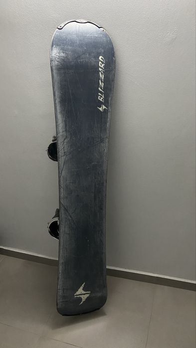 Placă snowboard Bluebird Blizzard – cu legături incluse