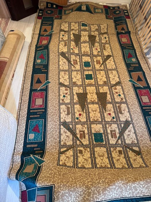 Екі кілем сатылады 5,5×2,5 м