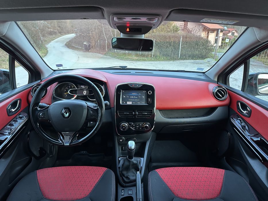 Renault Clio 1.5DCI Red Line