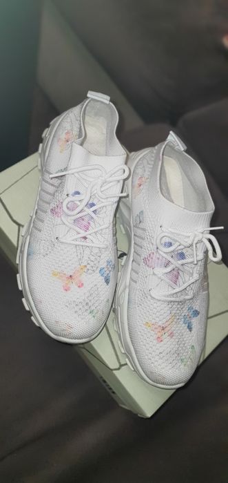 Супер леки летни маратонки