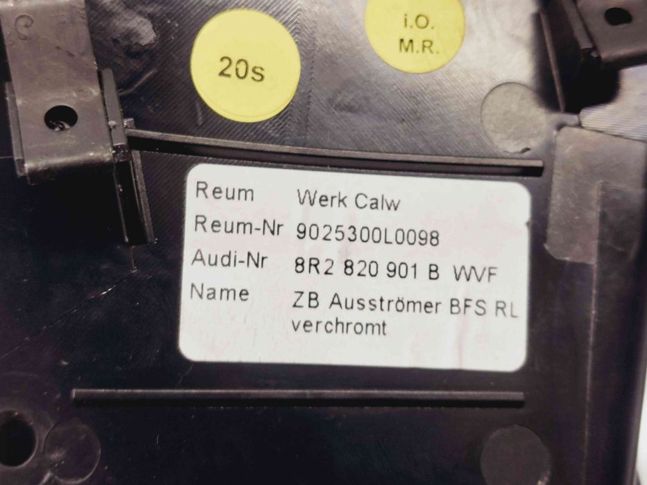 Grila aerisire stanga Audi Q5 (8RB) [Fabr 2008-2016] S-line 8R2820901