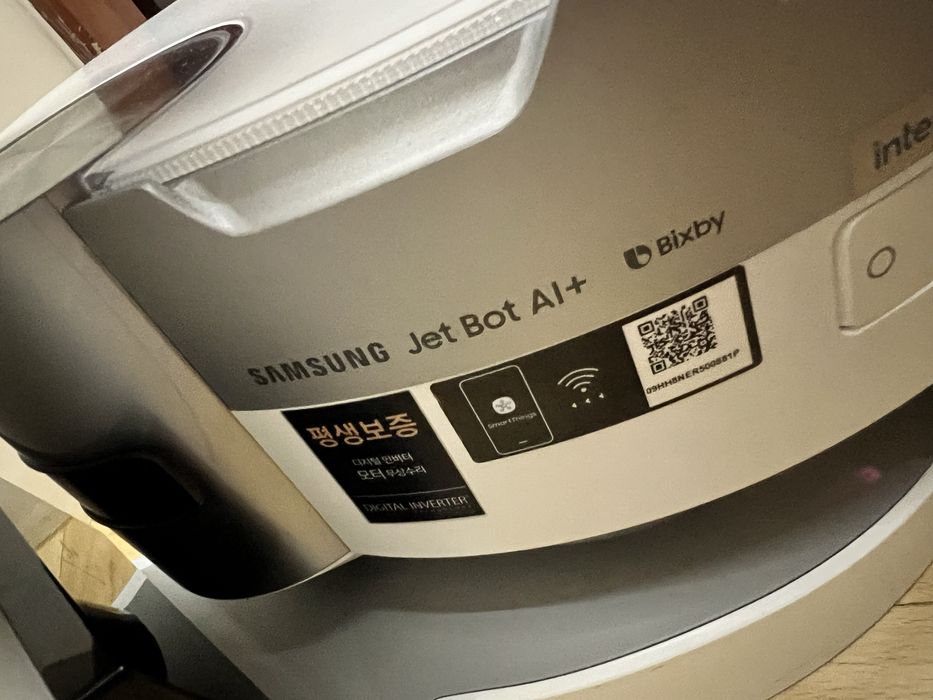 ПРОДАЮ  Робот-пилосос Samsung Jet Bot AI+