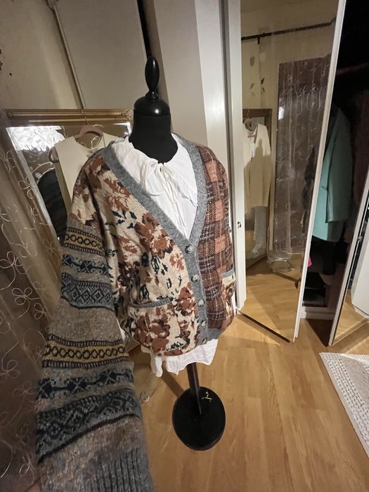 Pulover Zara deosebit ( nou)