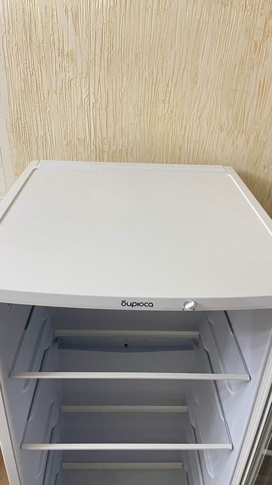 Холодильник витринный