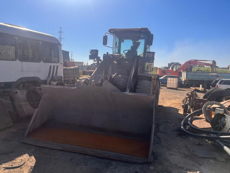 Погрузчик XCMG LW300 fn