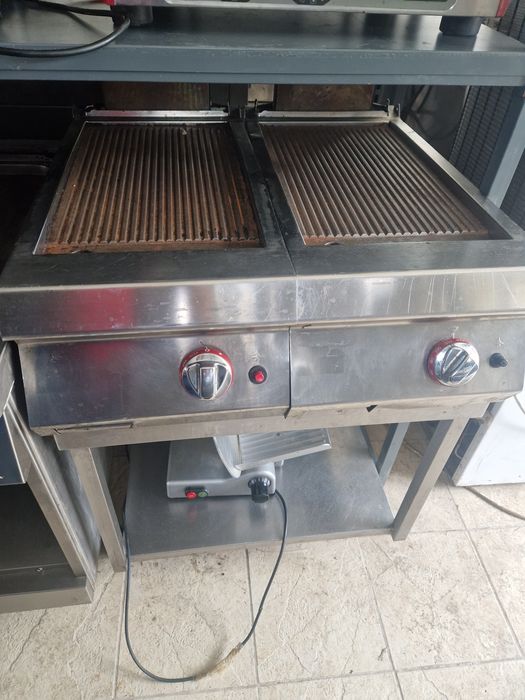 Gratar electric la.380v, neted sau striat