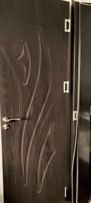 Интериорни врати