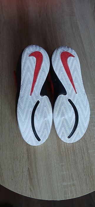 Nike team hustle d9 flyease