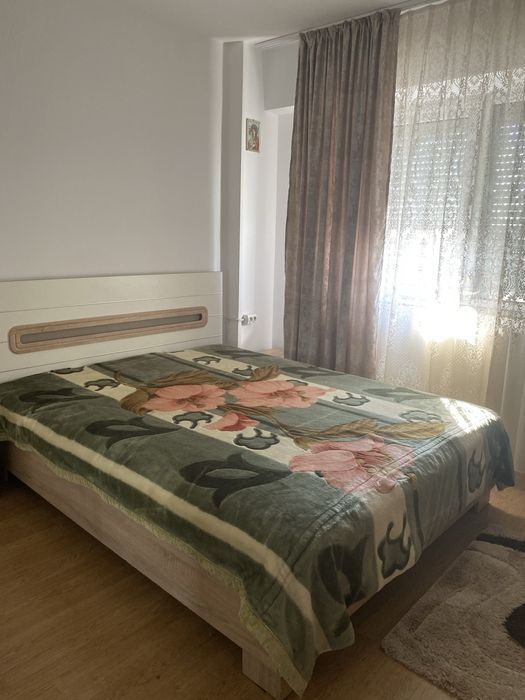 Inchiriez apartament 2 camere,