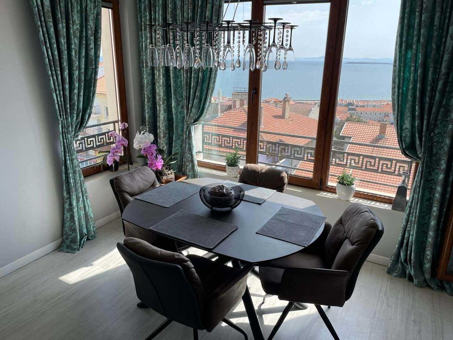 Продава се Тристаен апартамент в Свети Влас - 125 кв.м за 1968 €/кв.м - Снимка #2