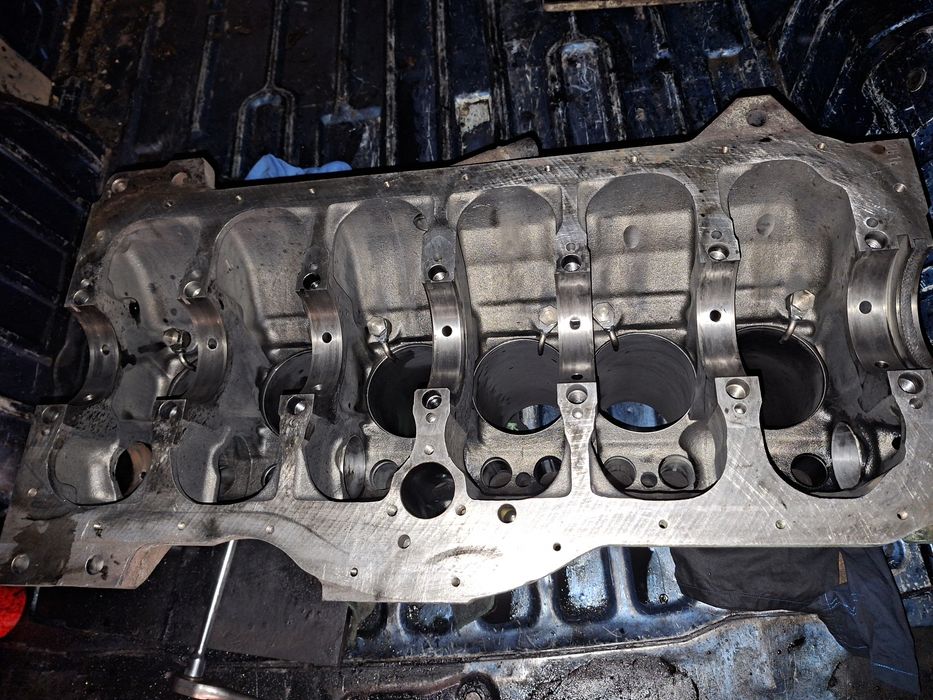 Двигател Мерцедес OM366