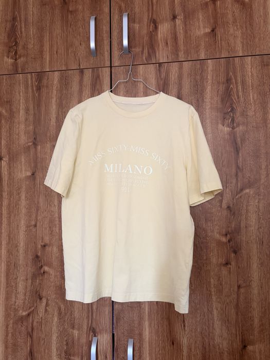 Тениска Miss Sixty в актуалния butter yellow цвят