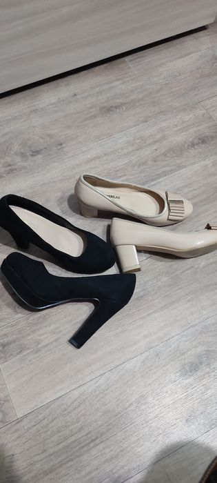 Продам женские туфли