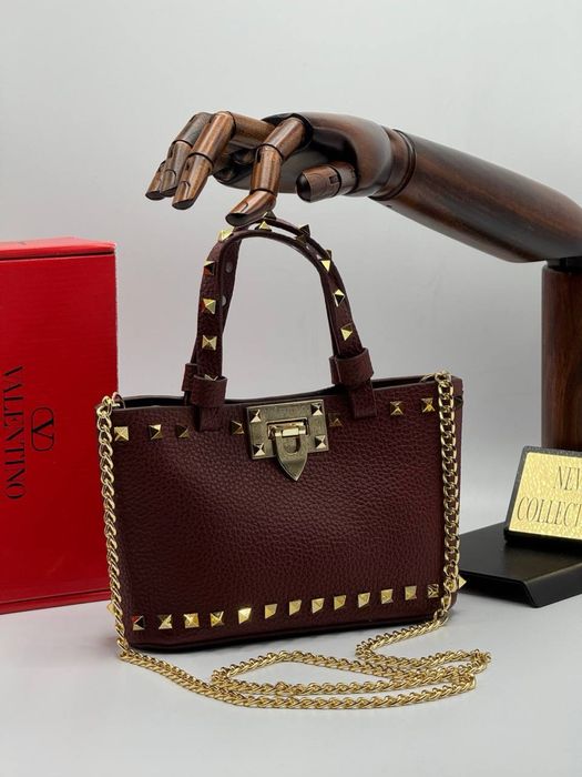 Geanta Valentino noua !!! Dimensiuni 22/14 !!!