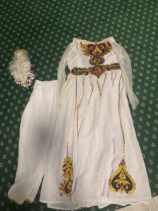 Уйгурский костюм