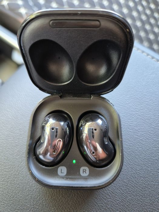 Продам Galaxy buds life