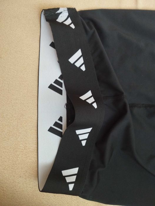 Черен клин Adidas