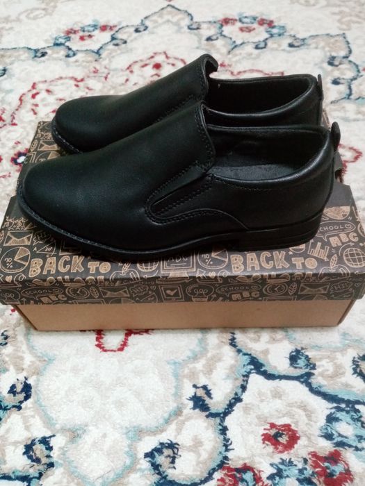 Туфли новые школьные 32р