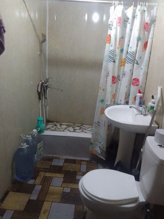 Srochno uy sotiladi KELISHTIRIP beriladi