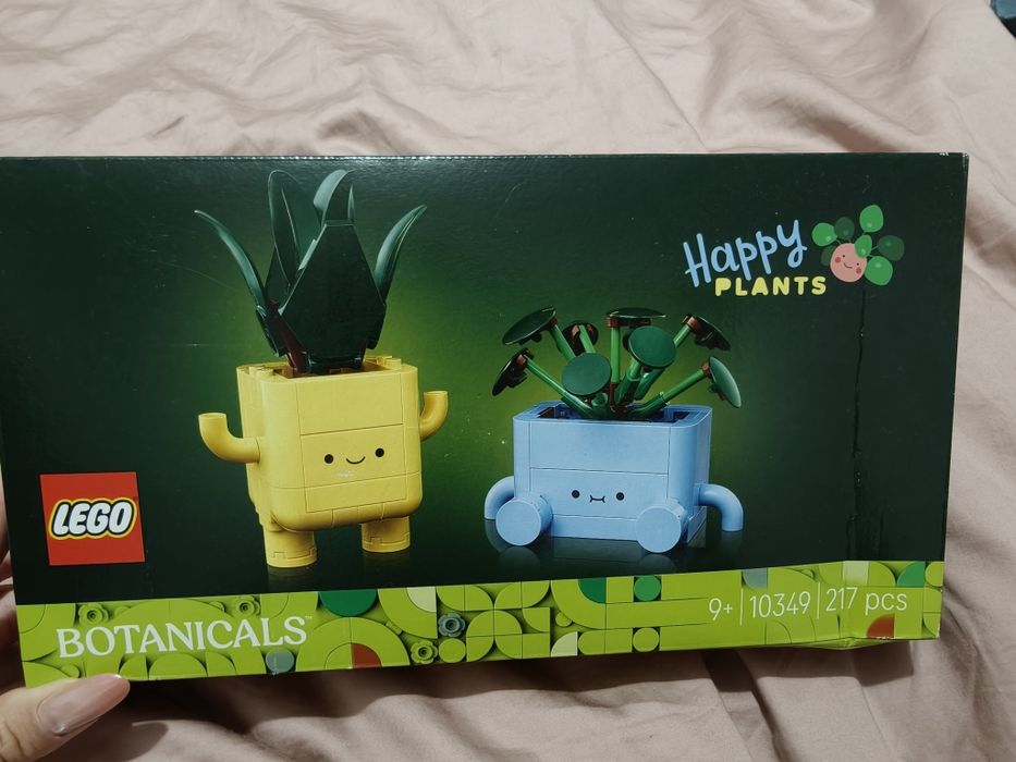 LEGO® Botanicals - Щастливи растения 10349, 217 части