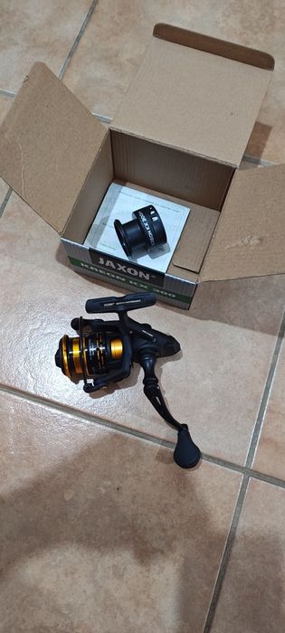 Vând mulineta / fir 0.165 / 0.14