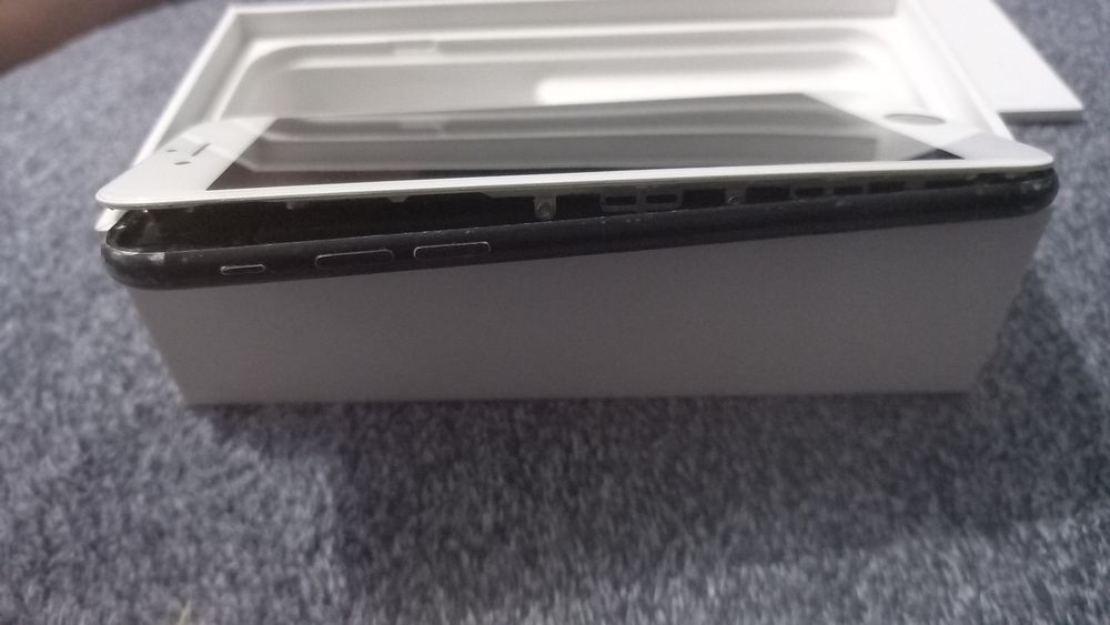 Продам  айфон 7 .128 GB.