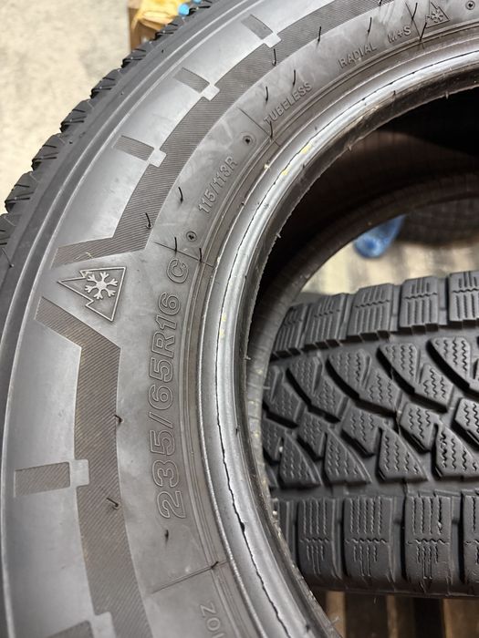 235/65/16c за бус Bridgestone 2бр дот22