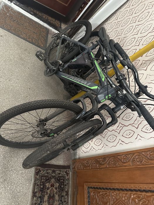 Bicicleta velors , montana