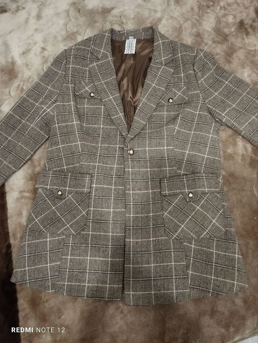 Ayollar uchun pidjak