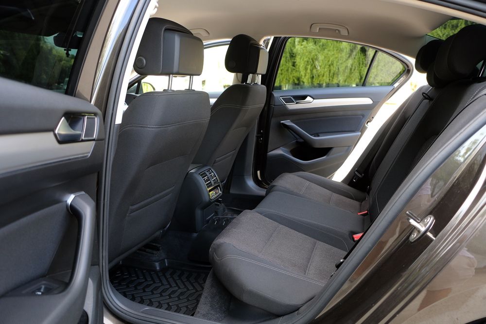Vand Volkswagen Passat B8 Euro 6 Distronic  Clima Navi