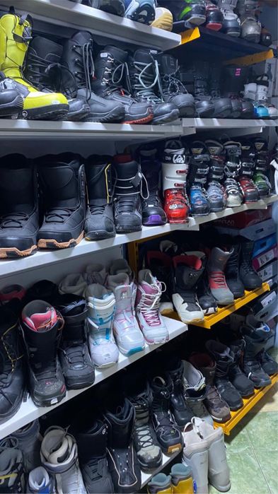 De vanzare echipamente de schi, second si Nou.