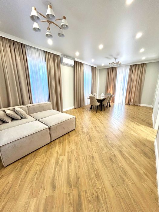 Продаётся коттедж в престижном районе Самал