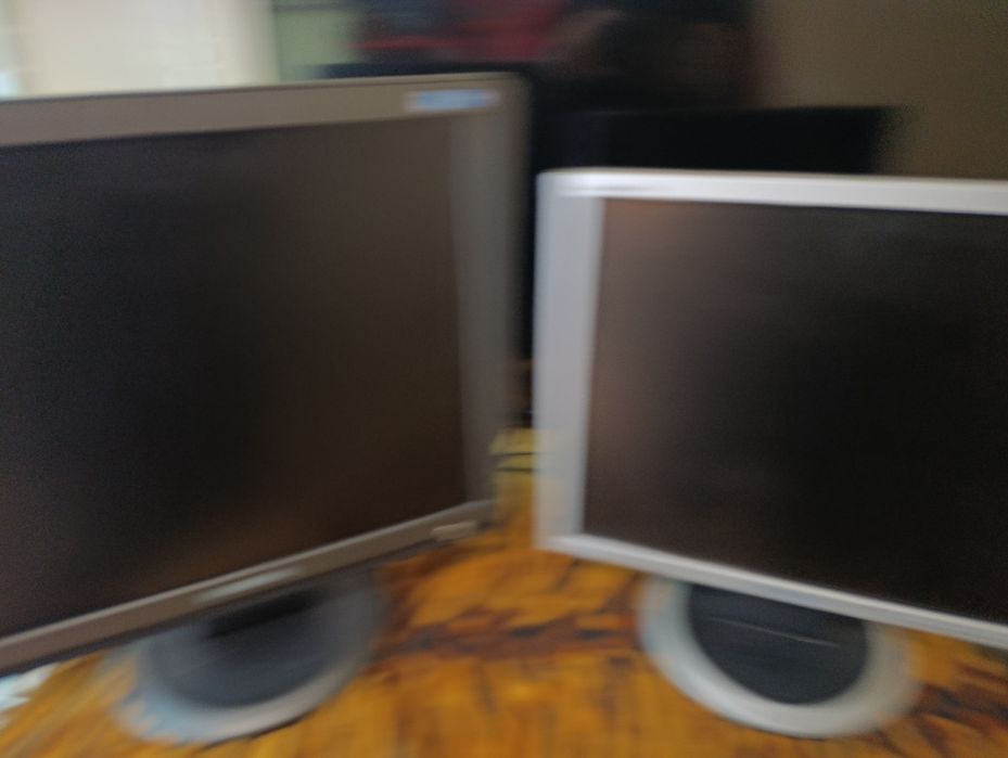 Монитори  3 бр. samsung и acer