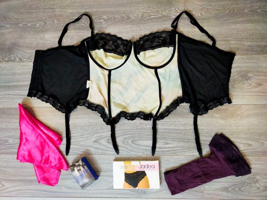 Corset lycra cu dantelă, livrare gratuită