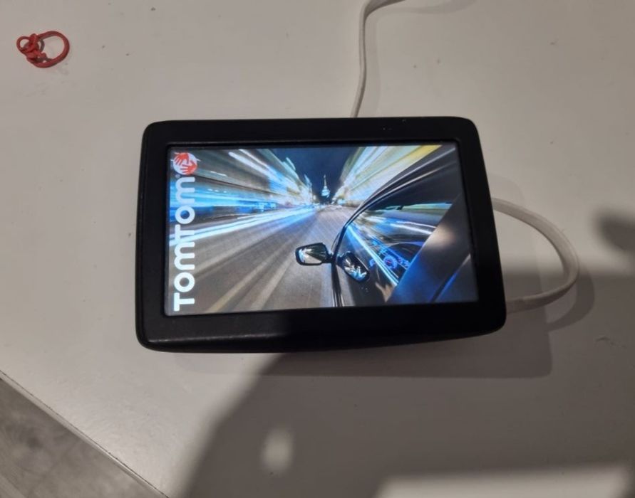 GPS Garmin si TomTom