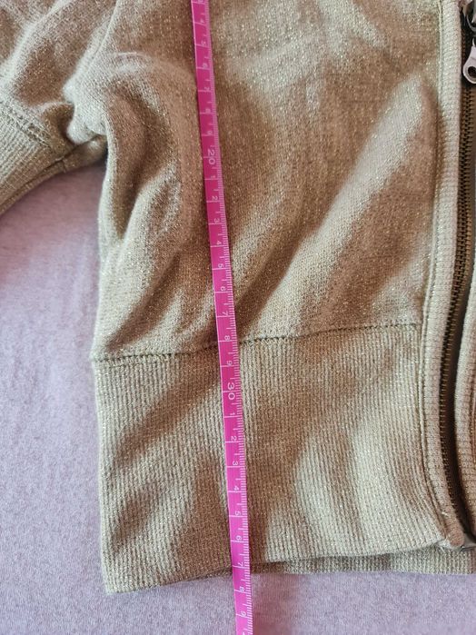 Жилетка с качулка Sisters