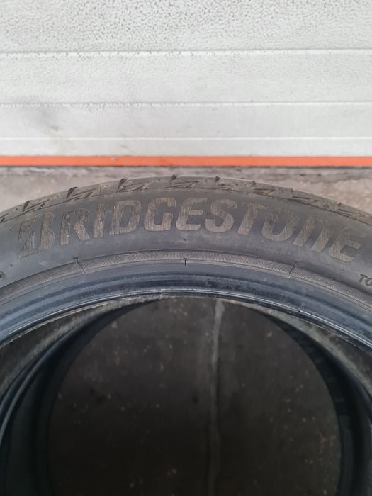 Летни гуми 2 броя BRIDGESTONE Turanza T005A 225 45 R19 дот 0220