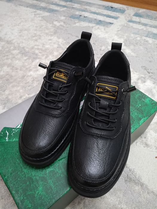 Продам мужские туфли