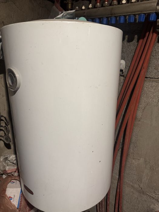 Продам бойлер на 80 литров