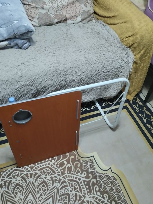 Приставной столик (трансформер)