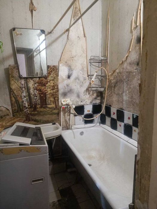 Продаю квартиру.2\4\9 ЮНУСАБАД - 4
Шохсорой,обший коридор