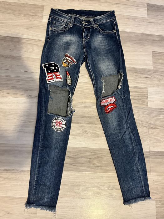 Скъсани Дънки Размер XS