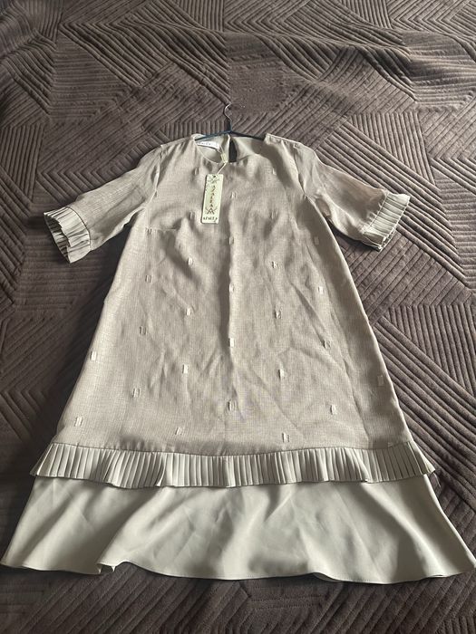 Продам женские платья
