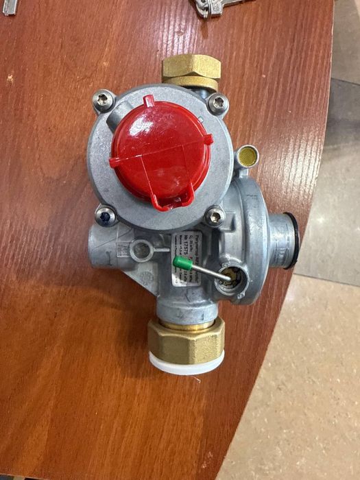 Регулятор давления газа