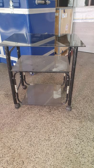 Телевизионна масичка.