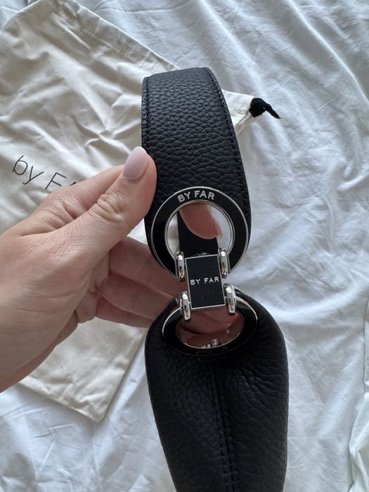 Чисто нови оригинални Pinko/By far чанти