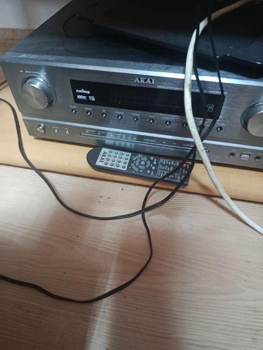 Sistem muzica Akai boxe+statie+ mixer+jocuri lumini